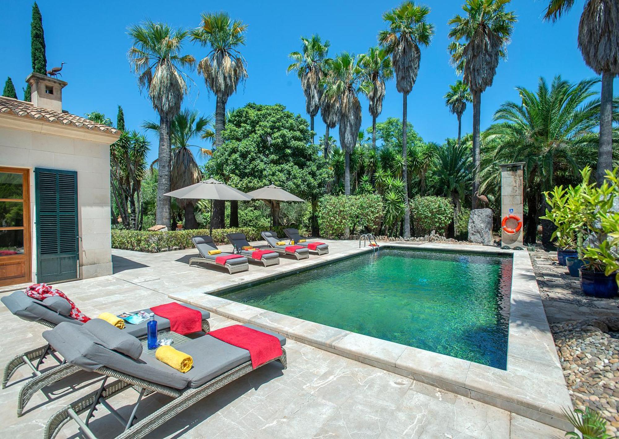 Owl Booking Can Bregat - Luxury Retreat Villa *