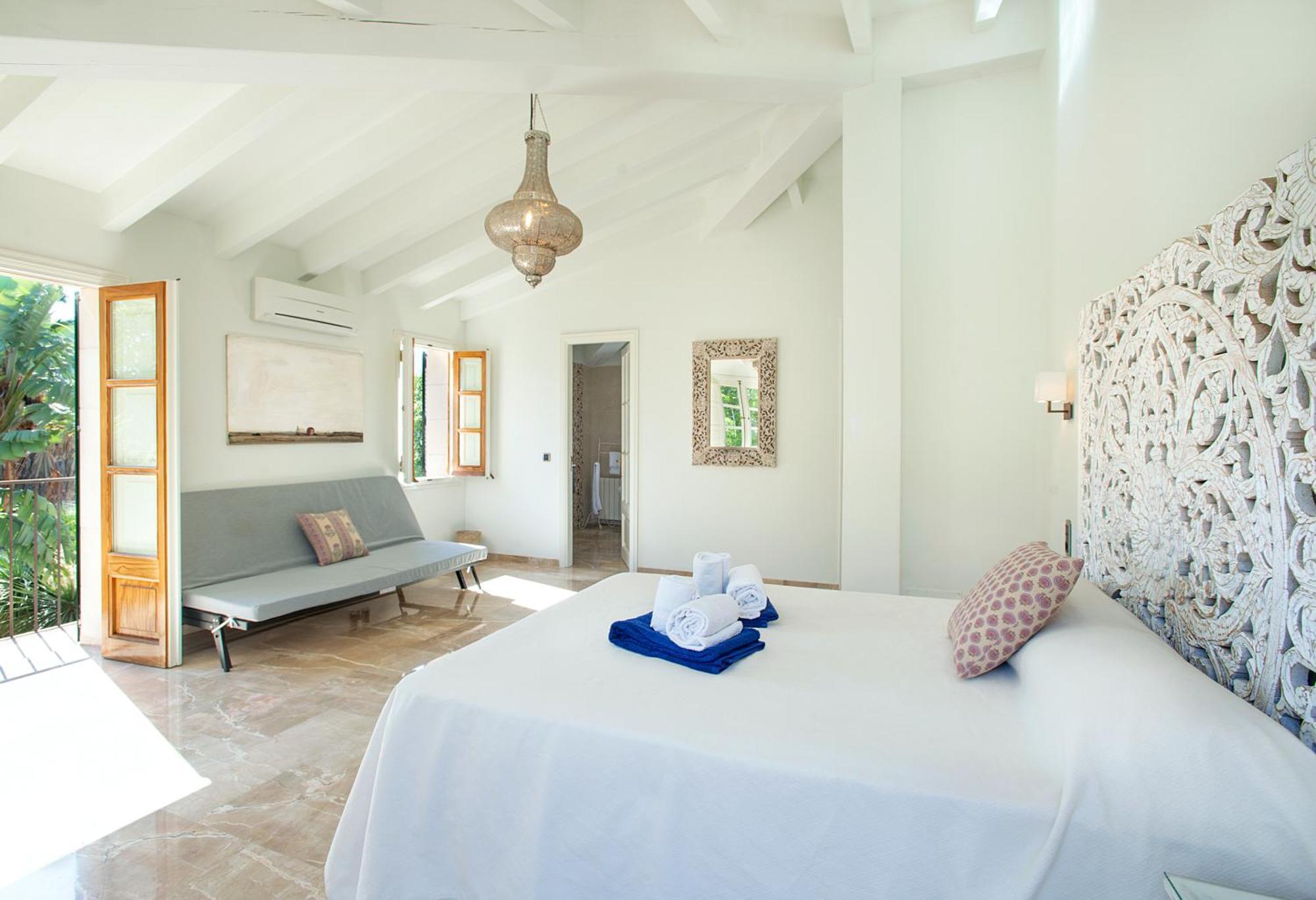 Owl Booking Can Bregat - Luxury Retreat Pollensa