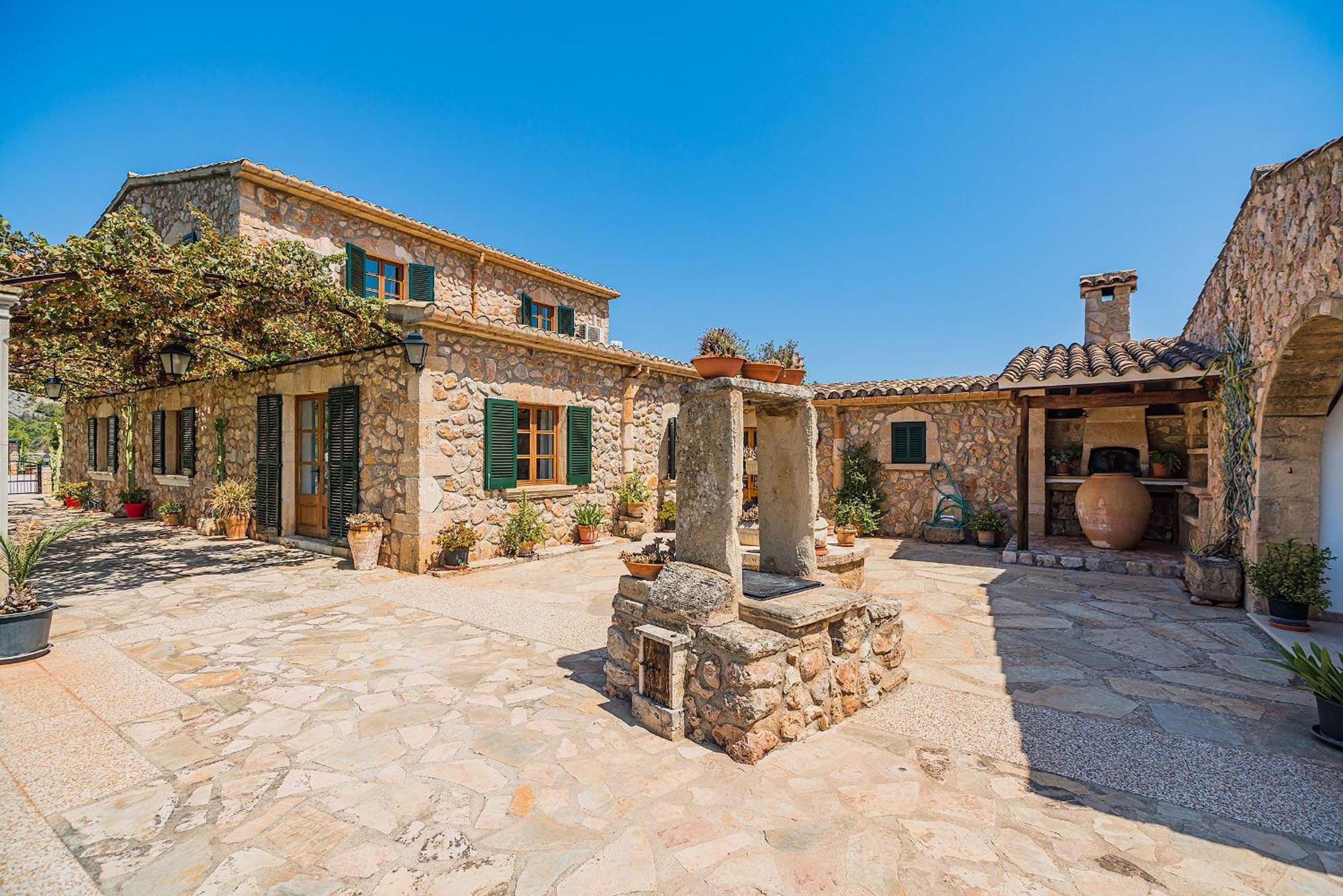 Toni Mosca Villa Pollensa