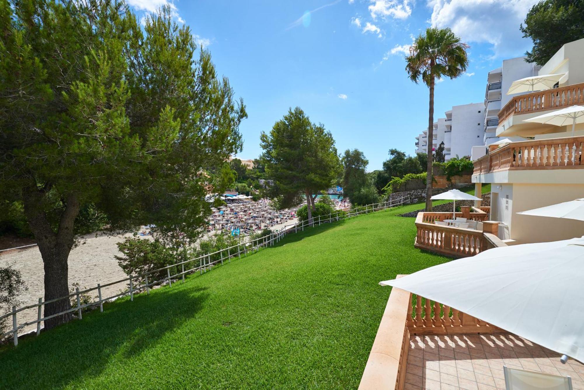 Apartahotel Azul Playa