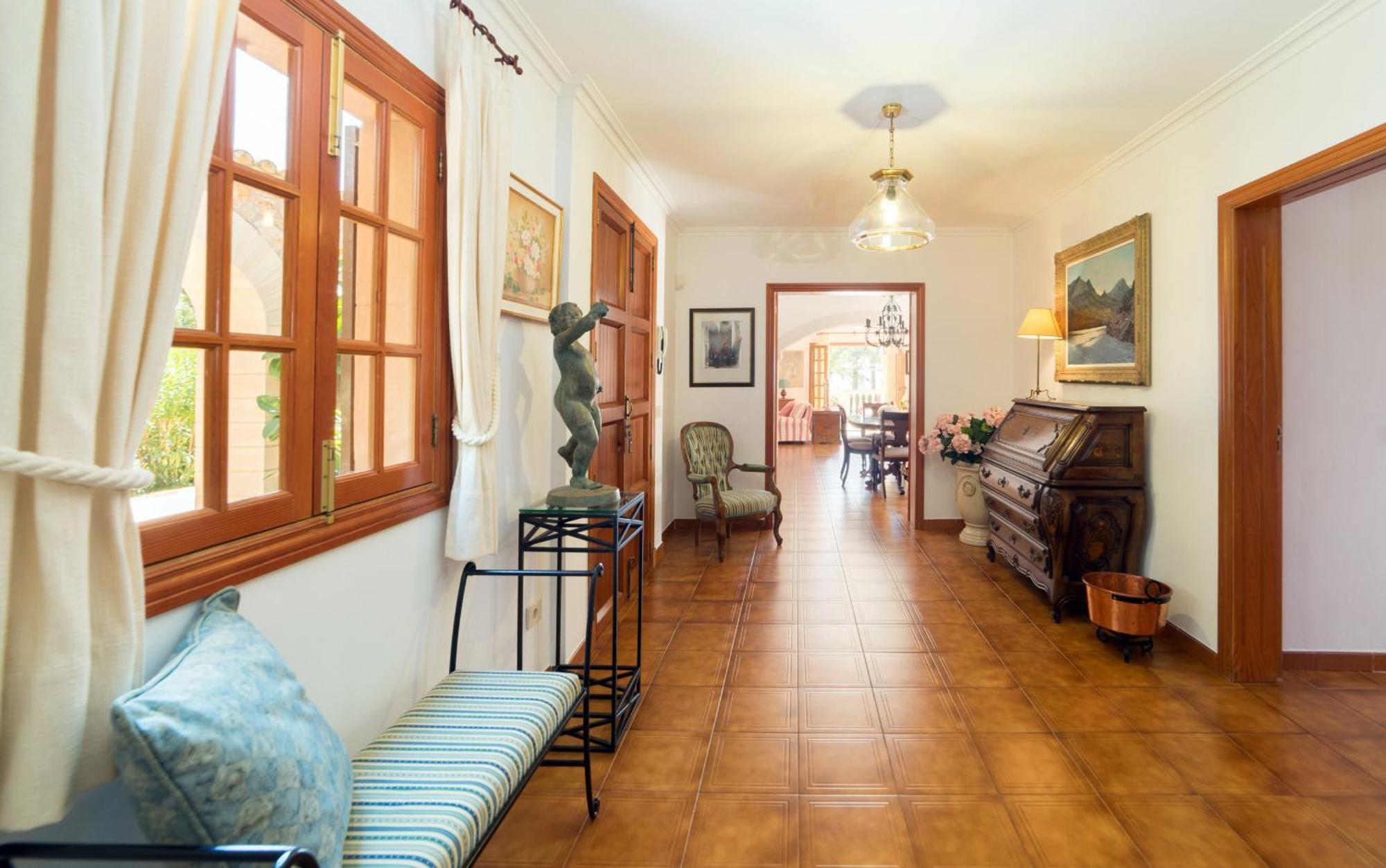 - 4899 Mallorca Villa
