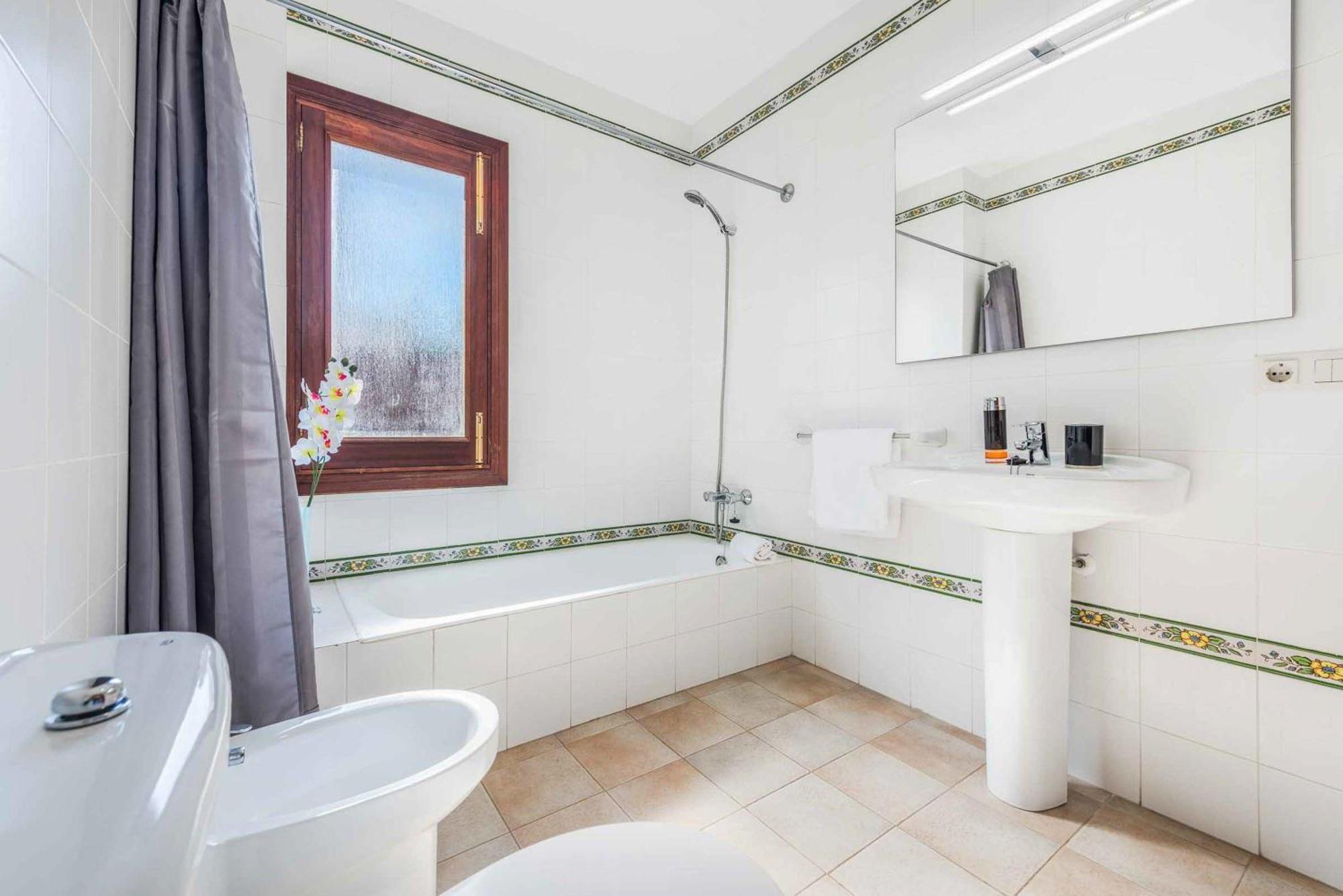 Llenaire Villa *
