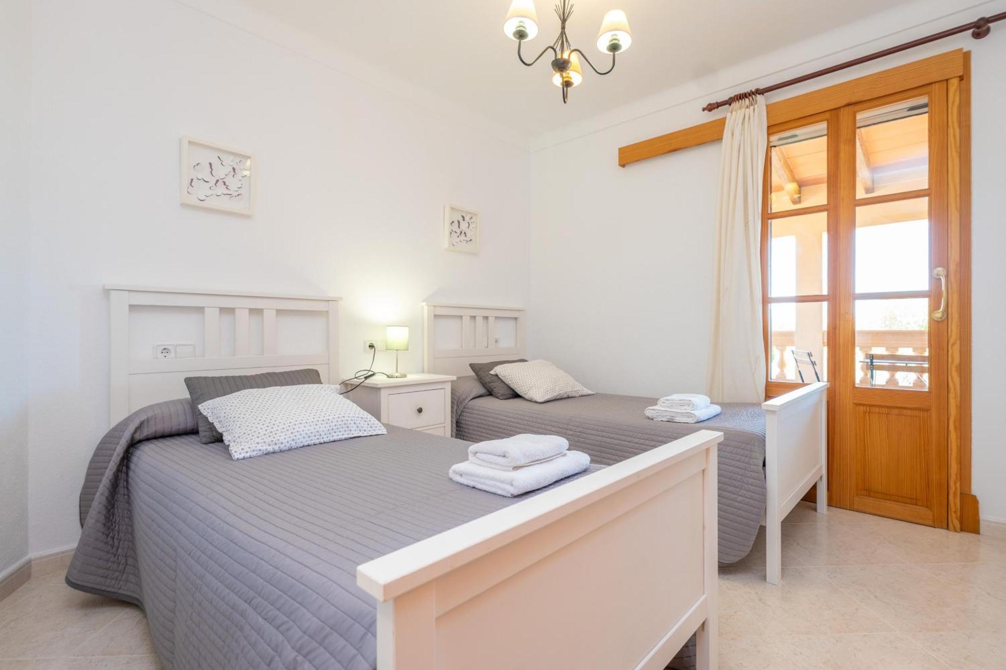 Els Xiprers Villa Porreras
