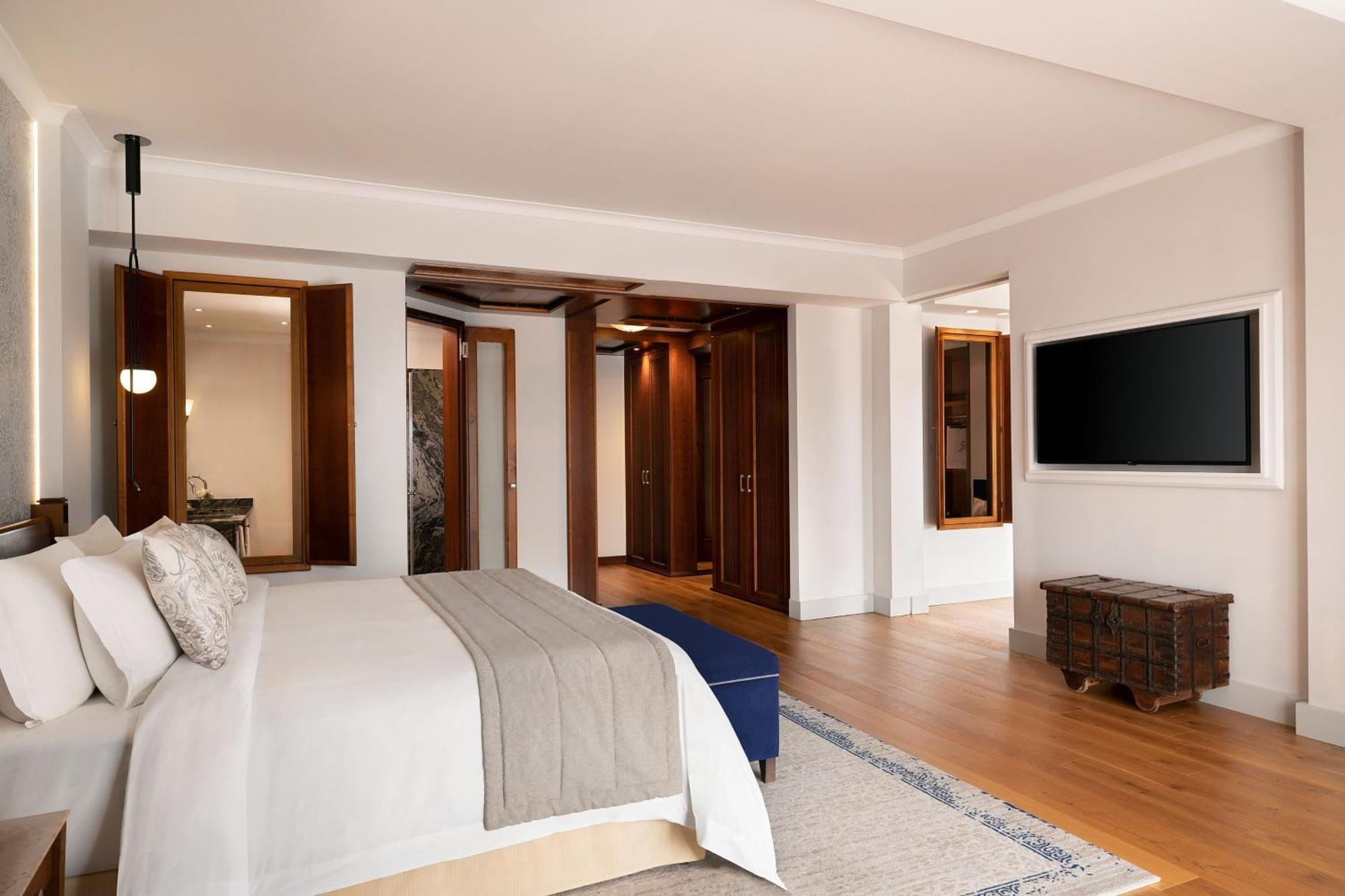 The St. Regis Mardavall Mallorca 5*
