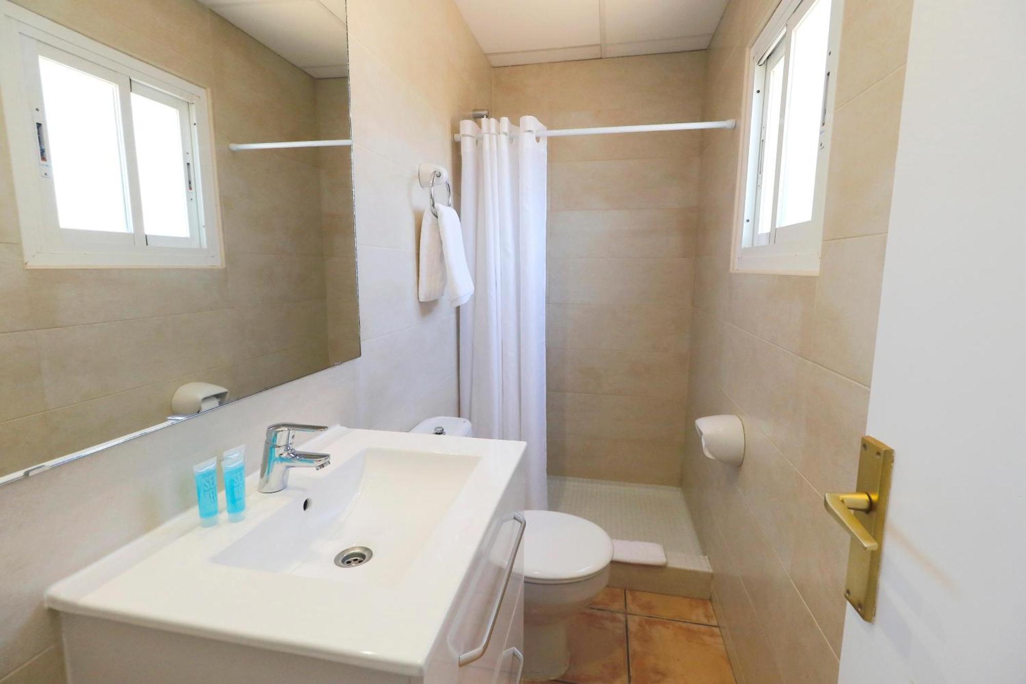 Hostal Hsr Gil (adults Only) Palmanova