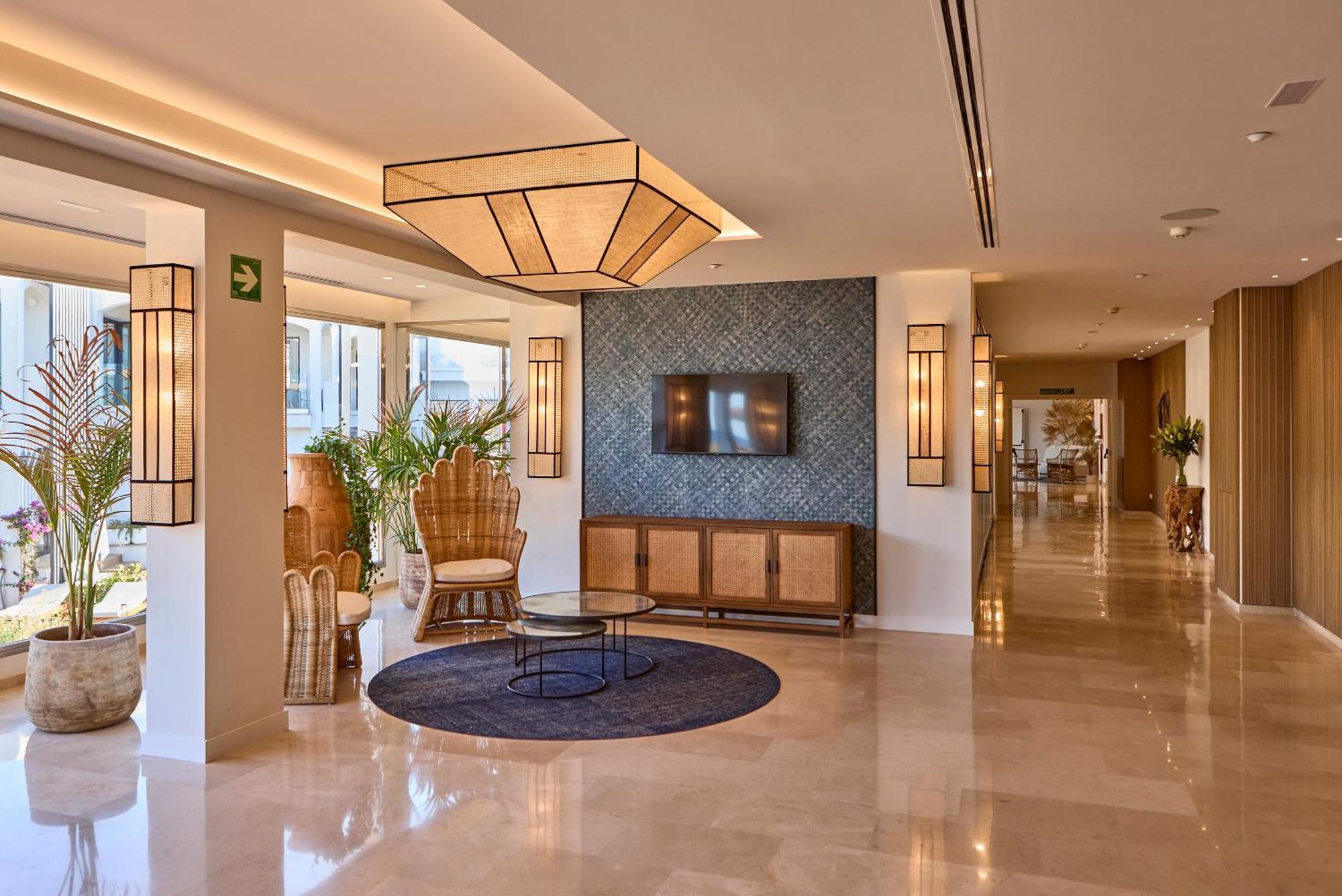 Hotel Universal Grand León&spa 5*