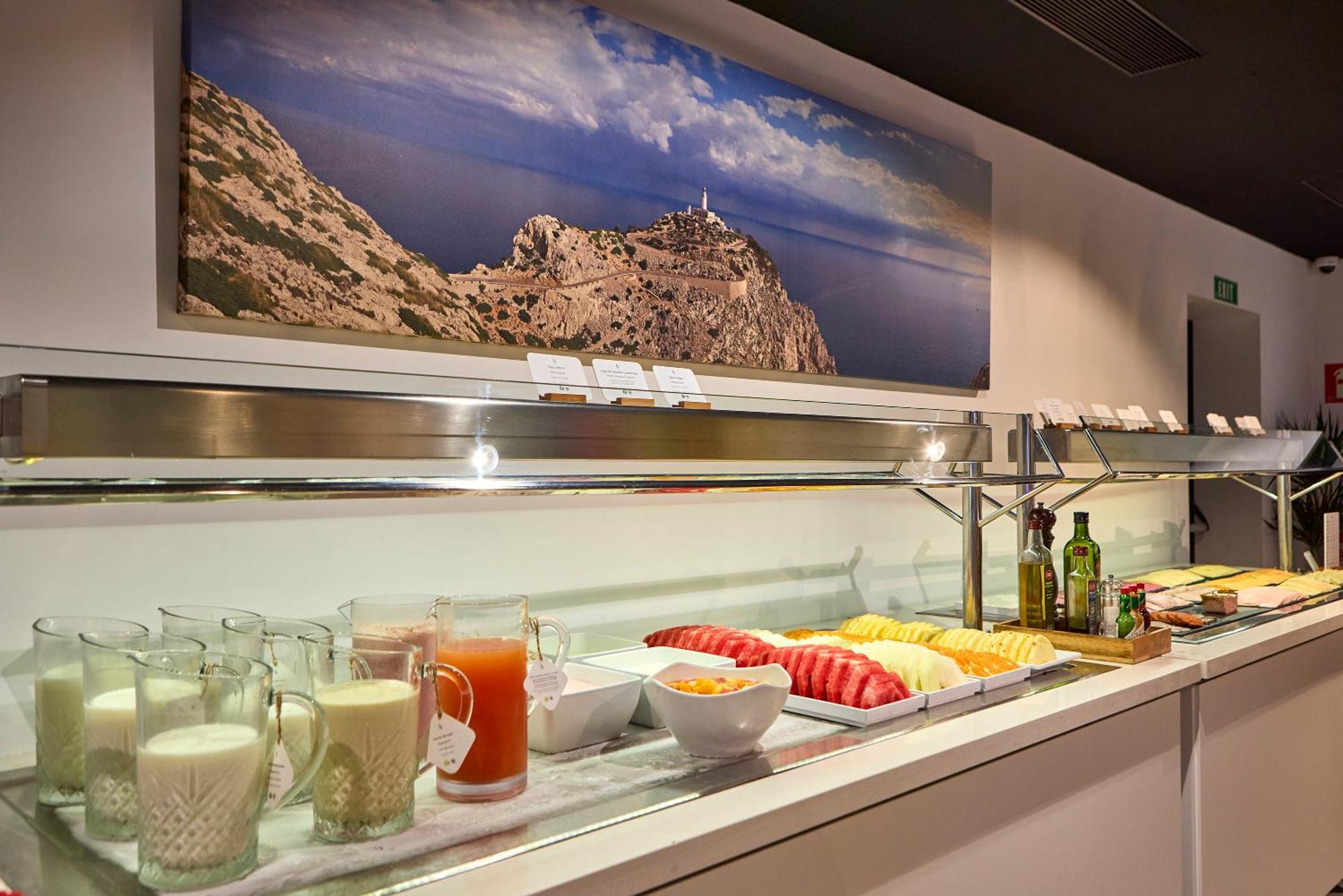 Universal Neptuno (adults Only) 4*