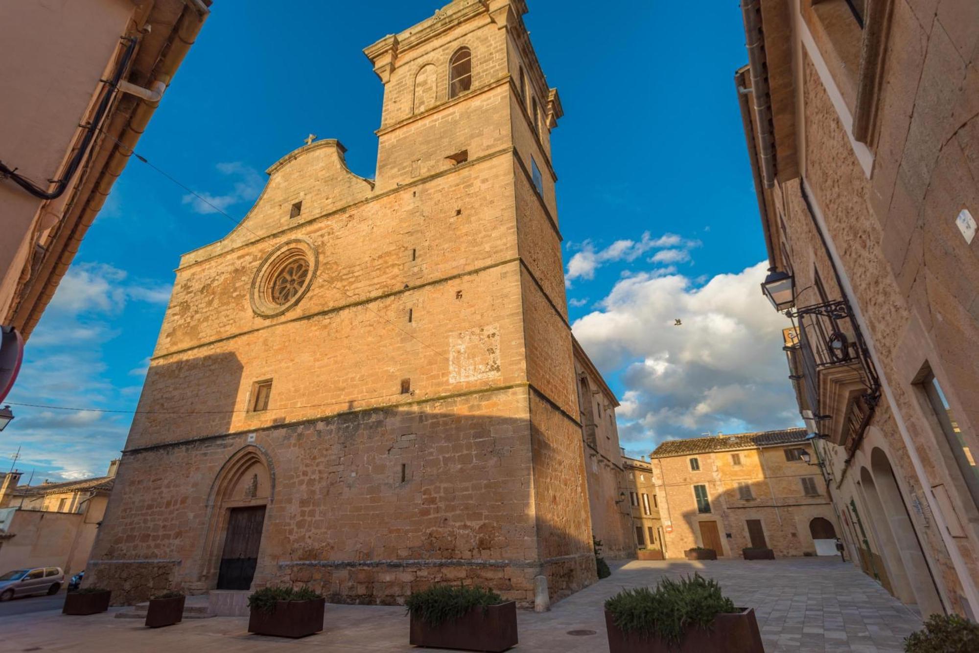 Gina * Algaida (Mallorca)