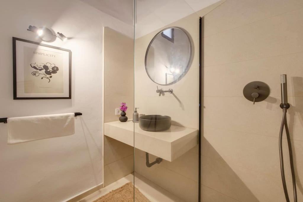 Apartamento Copet, Stilvoll Und Ruhig,xxl Pool,daybeds,wifi,klima *