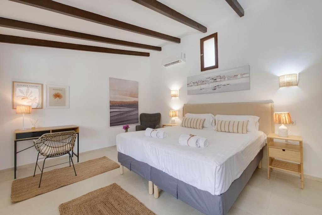 Apartamento Copet, Stilvoll Und Ruhig,xxl Pool,daybeds,wifi,klima Manacor (Mallorca)