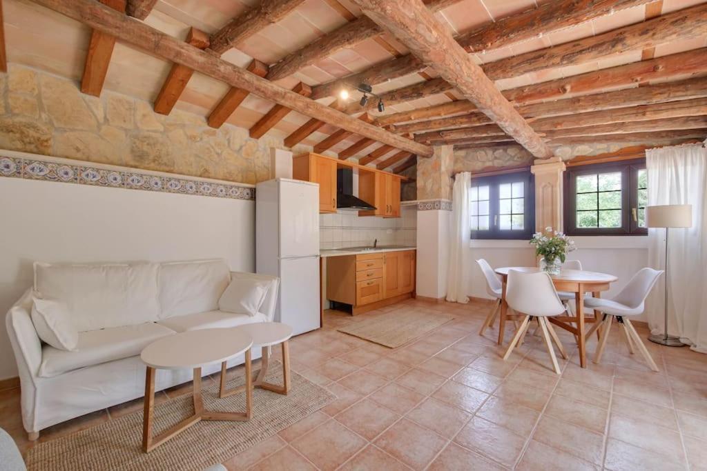Bodasuite, 2 Schlafzimmer, Kueche, Wohnzimmer,terrasse Apartment