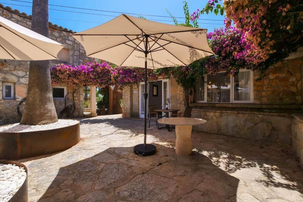 Llorenc 1, Entspannung Pur,stilvoll,ruhig,xxl Pool Apartamento *