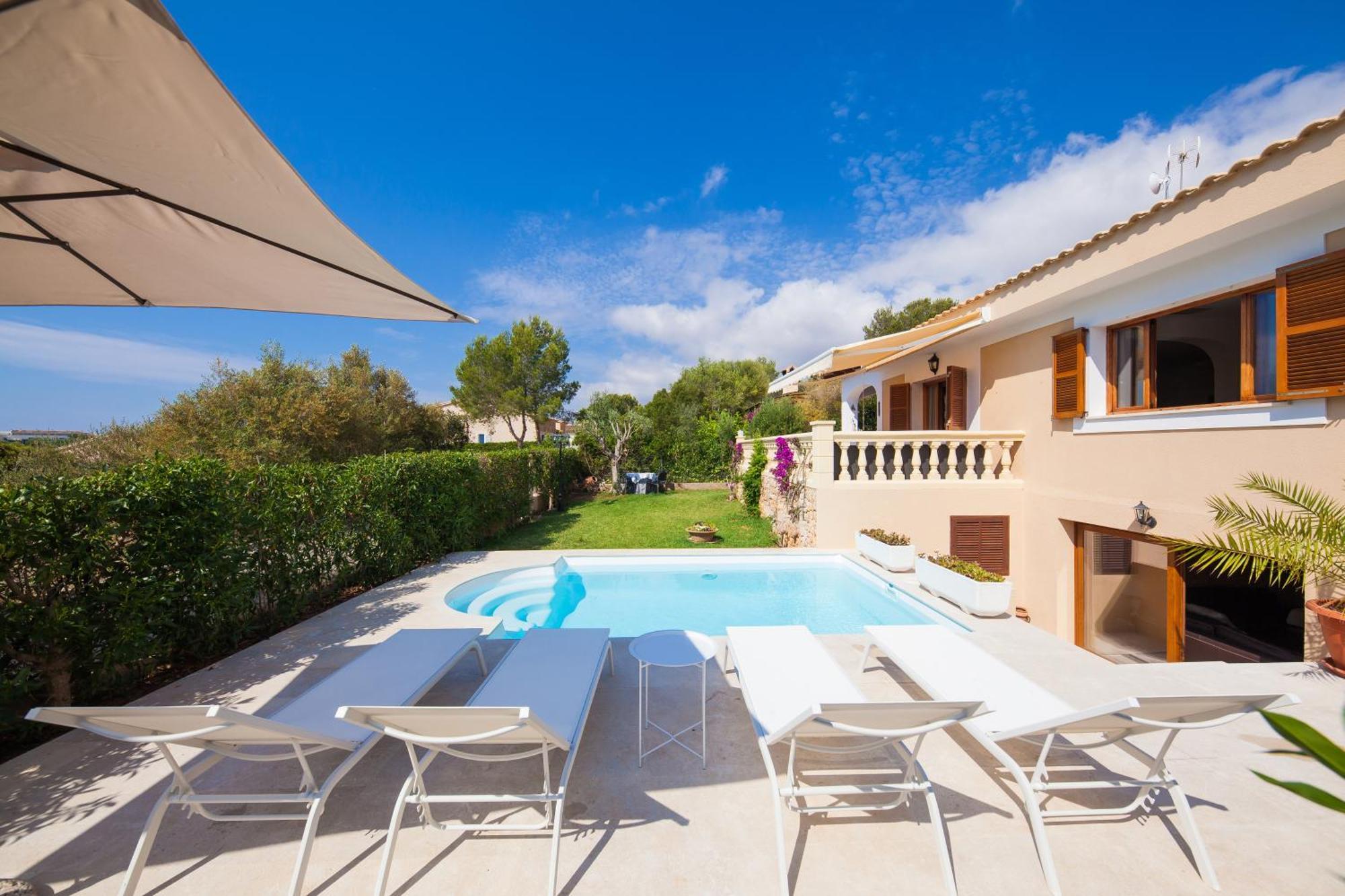 Casa Paseo Platon, Very Close To The Beach, With Pool And Garden Villa Cala Mandia (Mallorca)