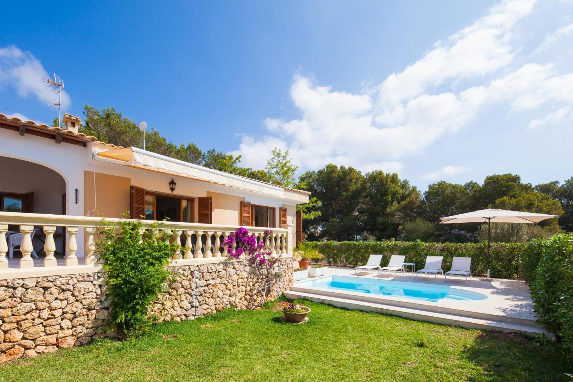 Casa Paseo Platon, Very Close To The Beach, With Pool And Garden Cala Mandia (Mallorca)