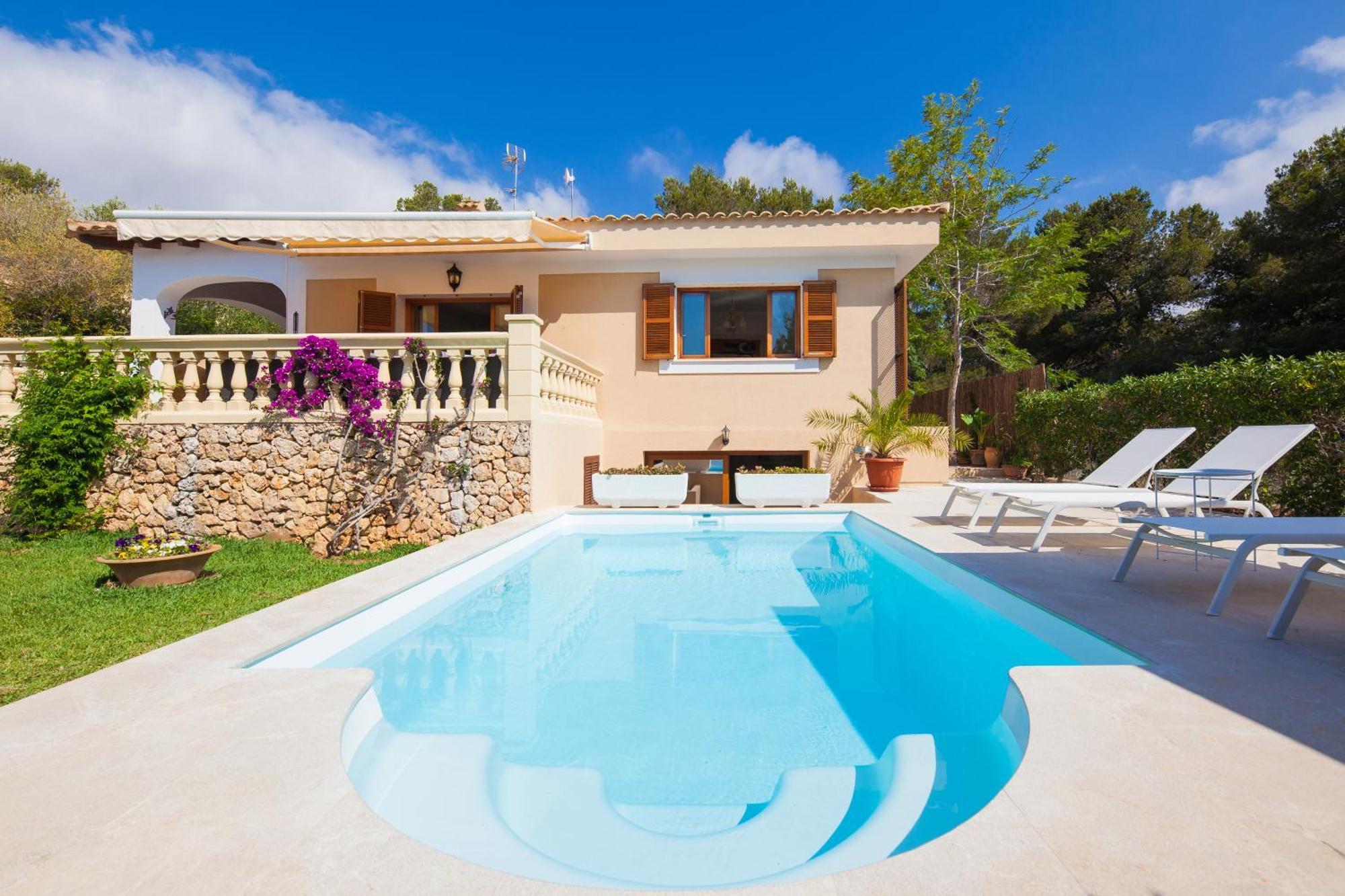 Villa Casa Paseo Platon, Very Close To The Beach, With Pool And Garden *