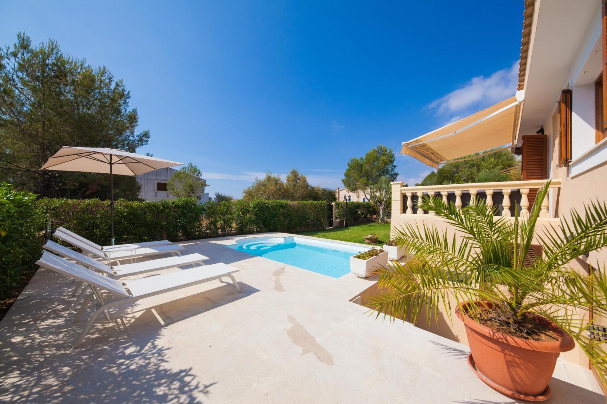Villa Casa Paseo Platon, Very Close To The Beach, With Pool And Garden Cala Mandia (Mallorca)