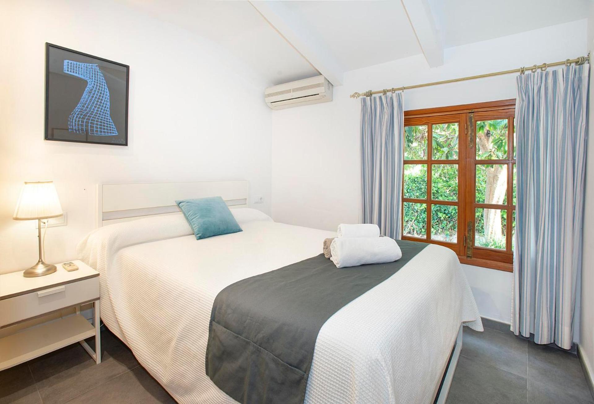 Villa Menonge By Vintage Travel Pollensa