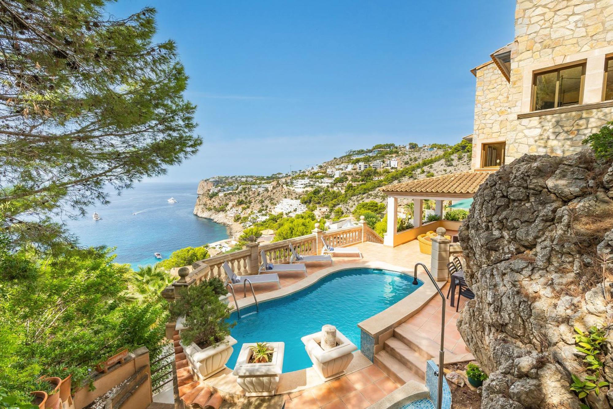 Cala Llamp Villa