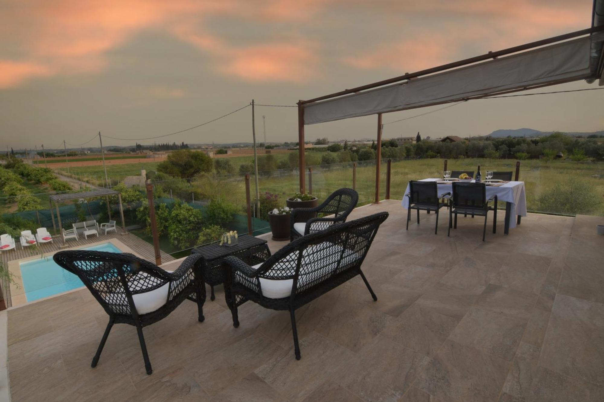 Holiday home Els Tarongers Perfect For Families Or Friends