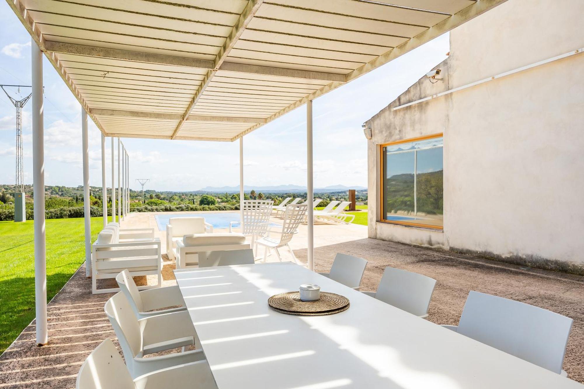 Casa Con Piscina En * Selva (Mallorca)