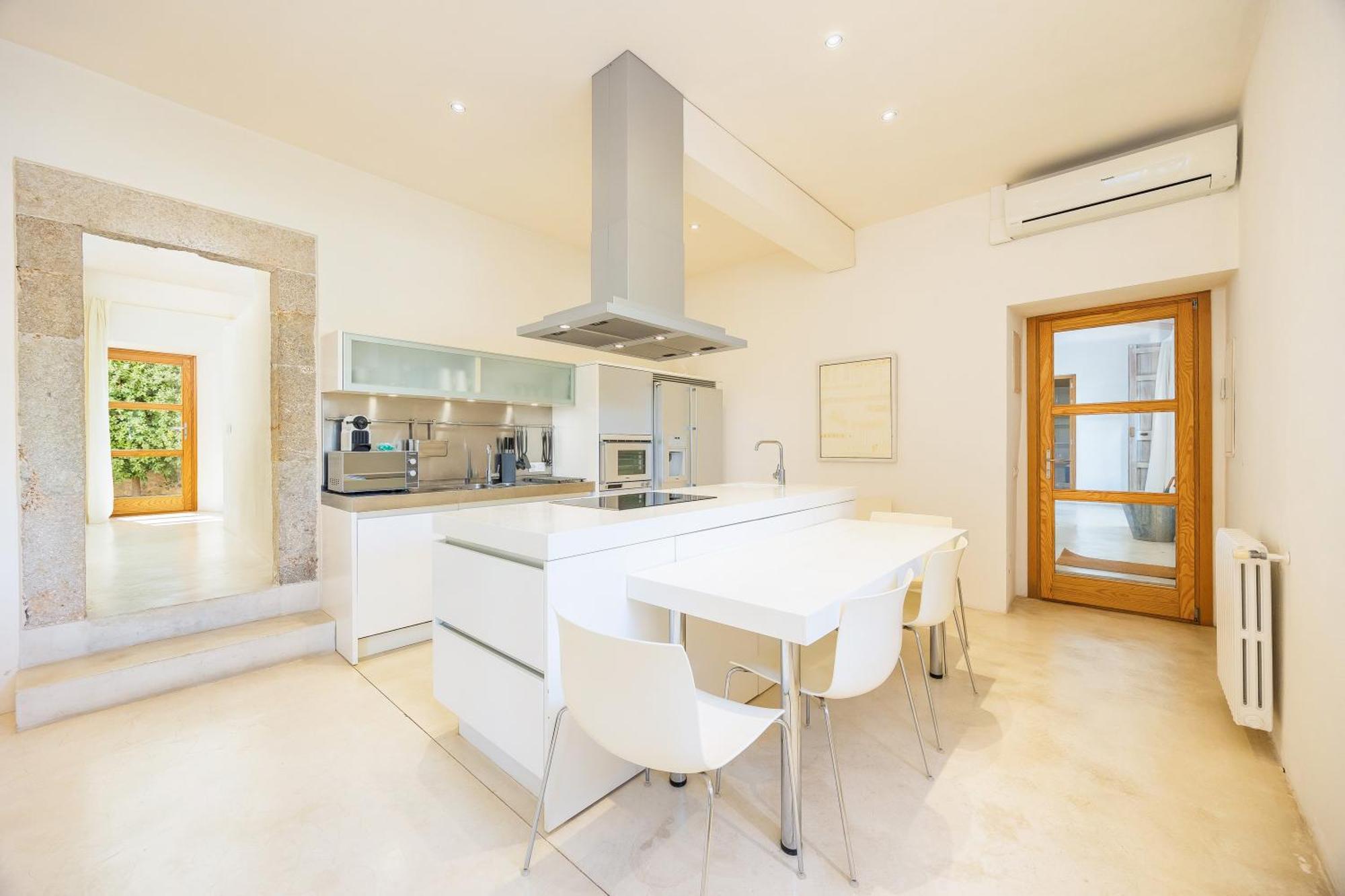 Casa Con Piscina En * Selva (Mallorca)