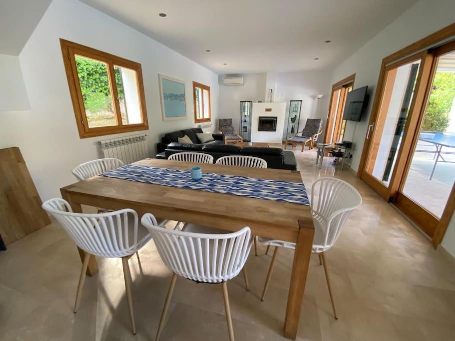 5 Bedroom With Pool Puerto Pollenca Majorca Villa