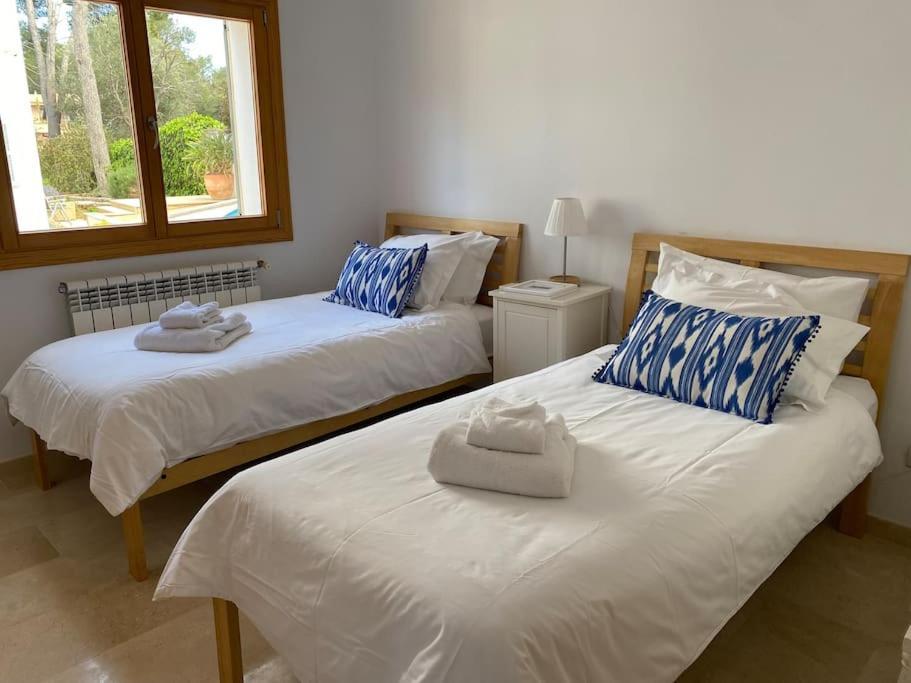 Villa 5 Bedroom With Pool Puerto Pollenca Majorca *