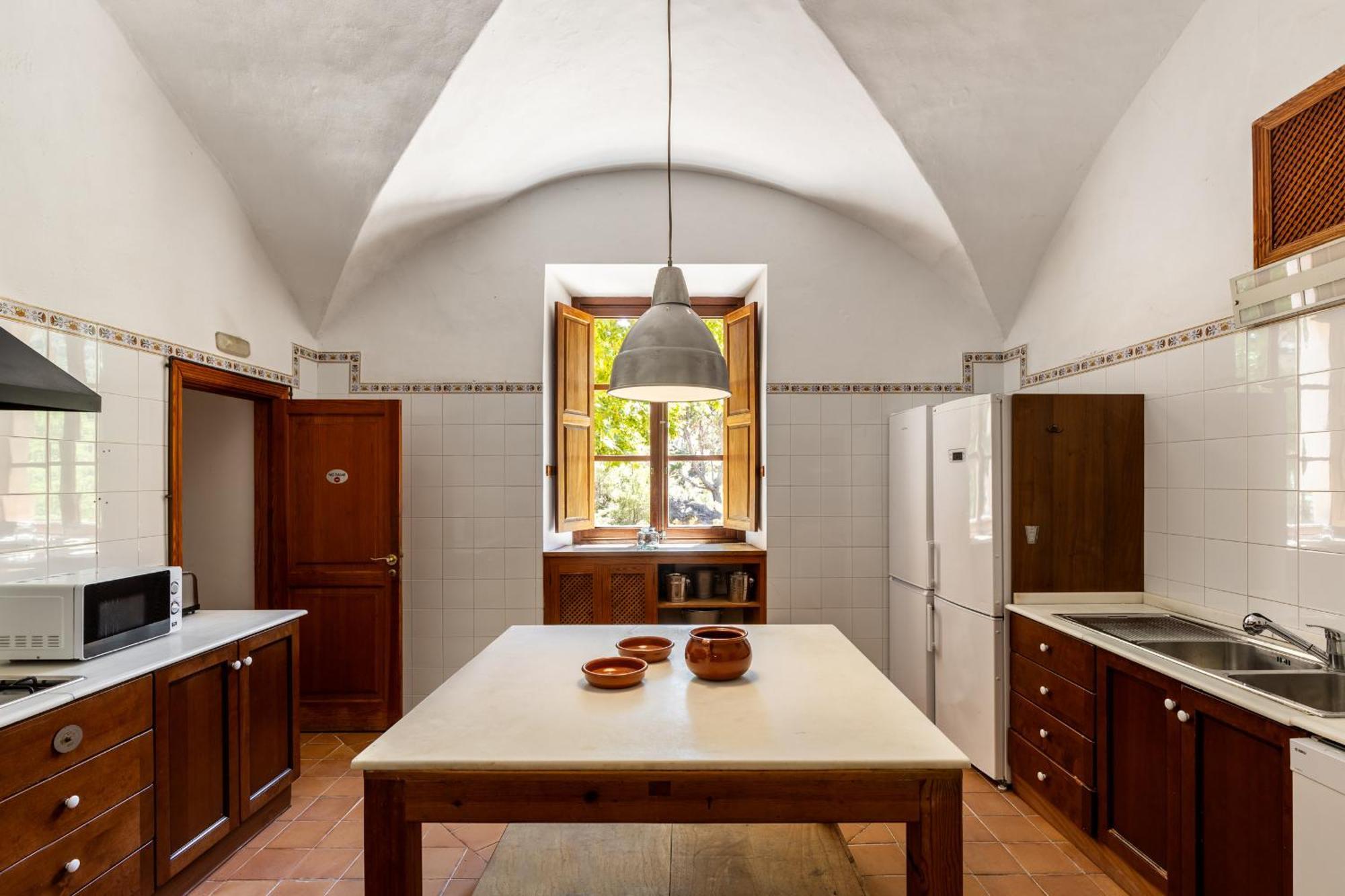Villa Honor - Rustic For 16 People *