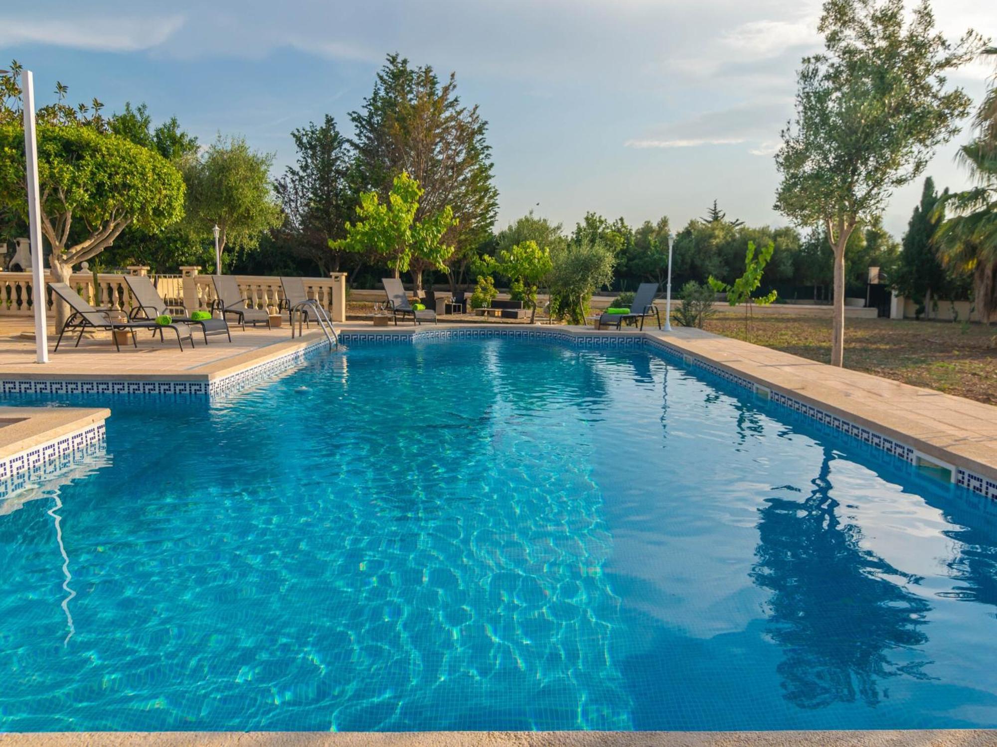 Villa Arhu - With Private Pool In