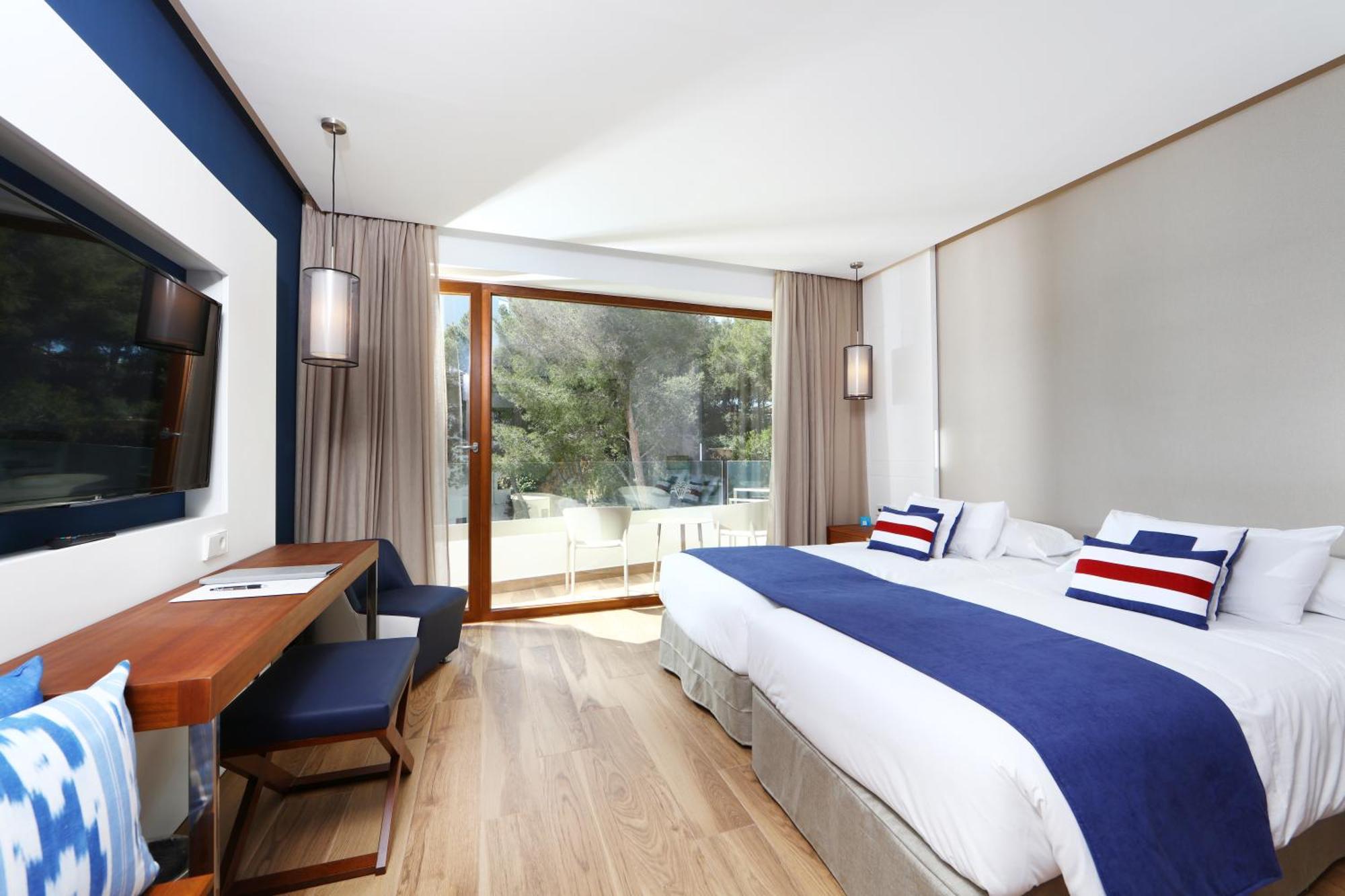 Son Caliu Oasis Hotel 4*