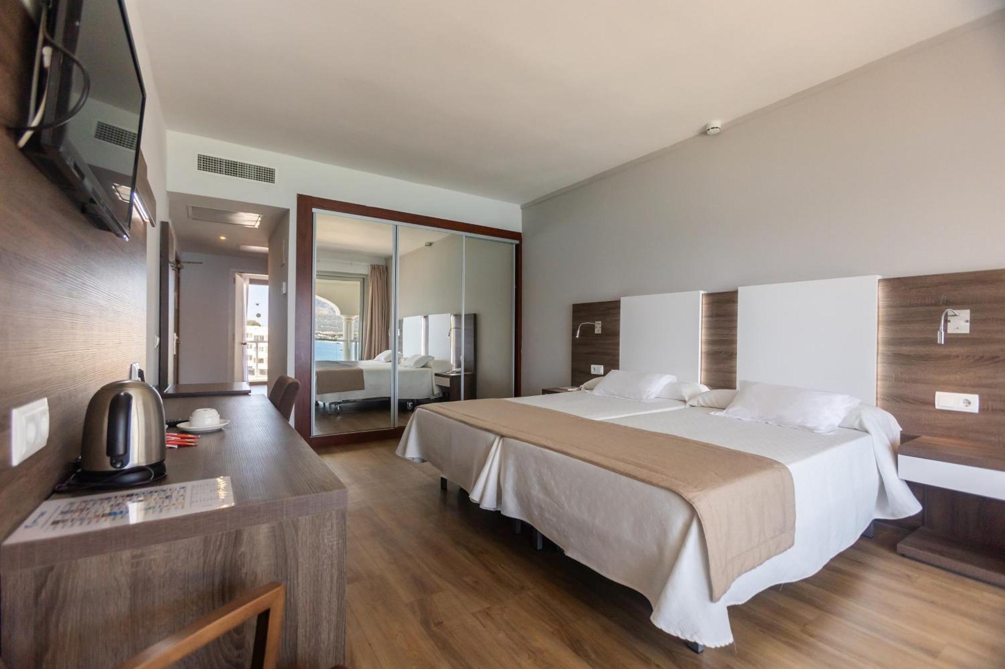Seramar Comodoro Playa 4*