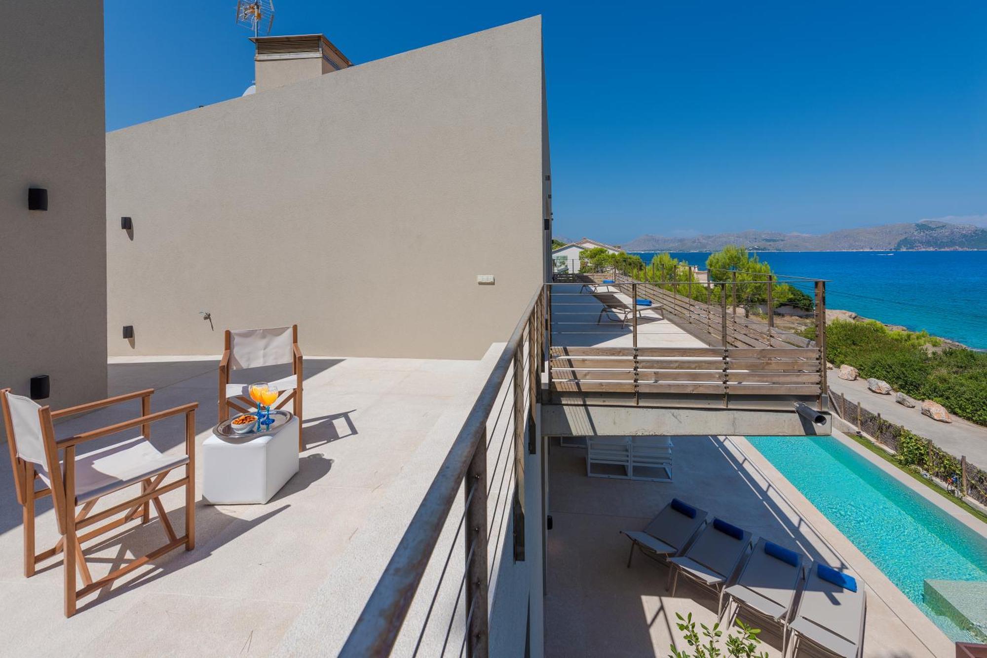 Seablue Alcudia - By Emerald Villa *