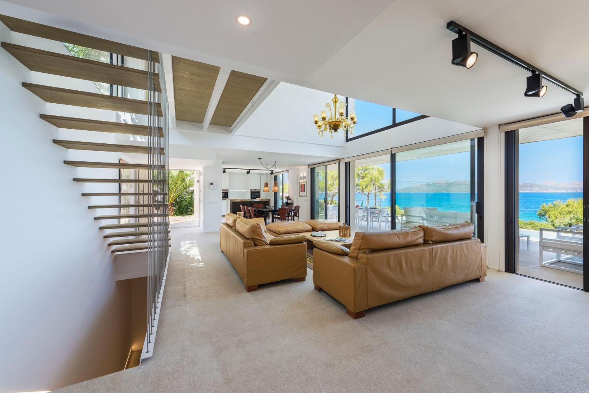 Seablue Alcudia - By Emerald Villa *