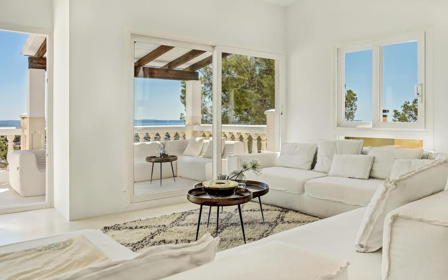Villa Deluxe With Seaview In Portals *
