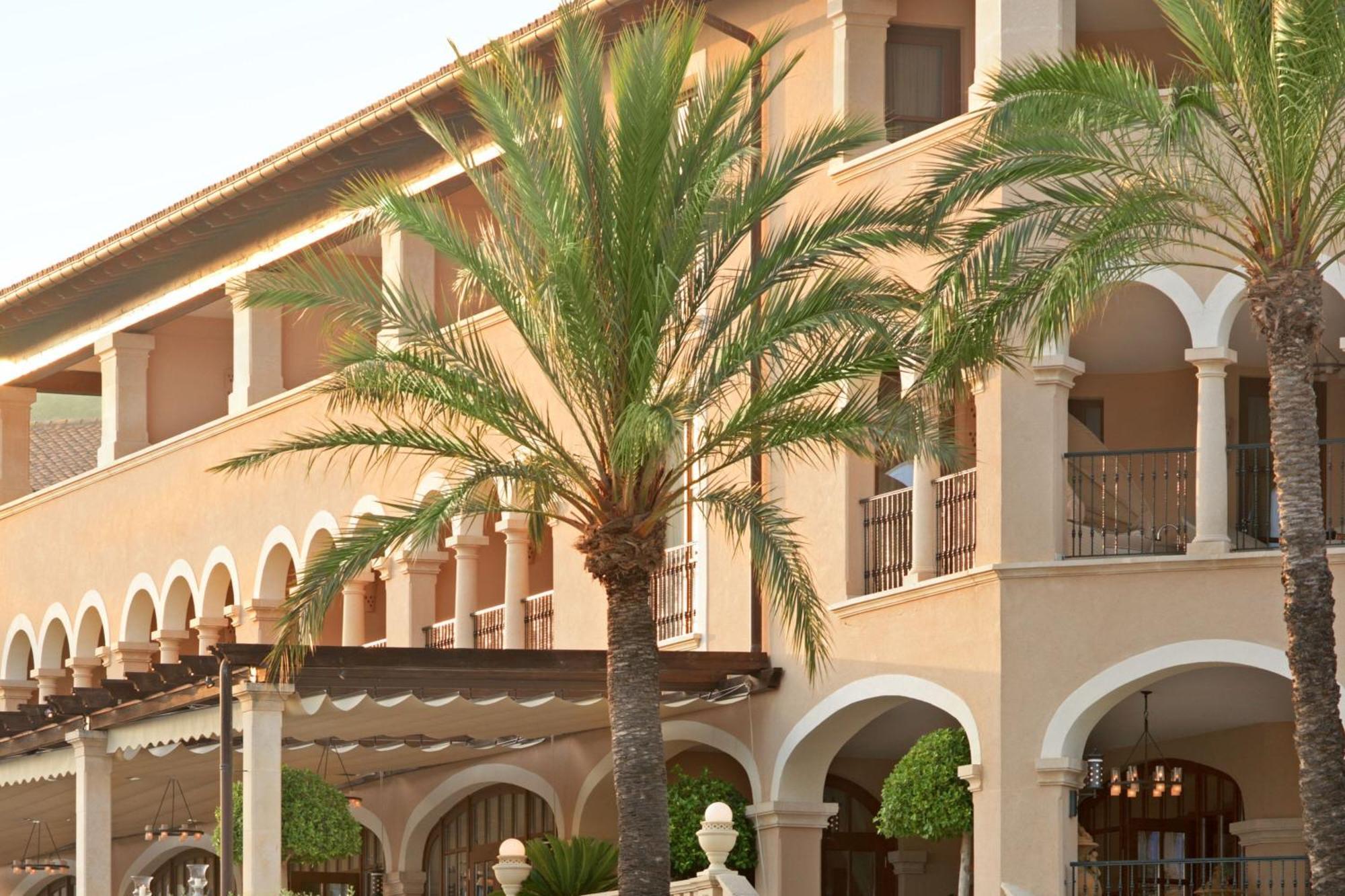 The St. Regis Mardavall Mallorca Resort 5*