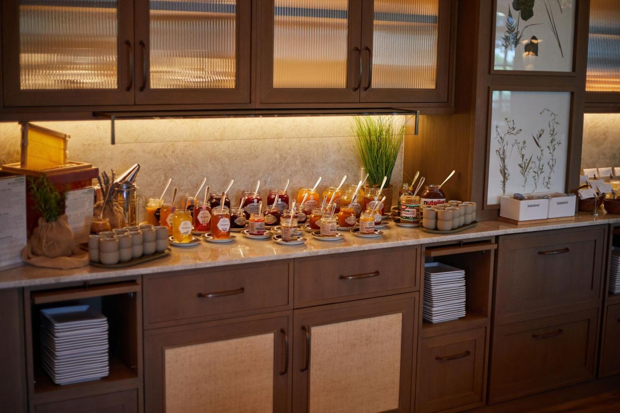 Resort The St. Regis Mardavall Mallorca
