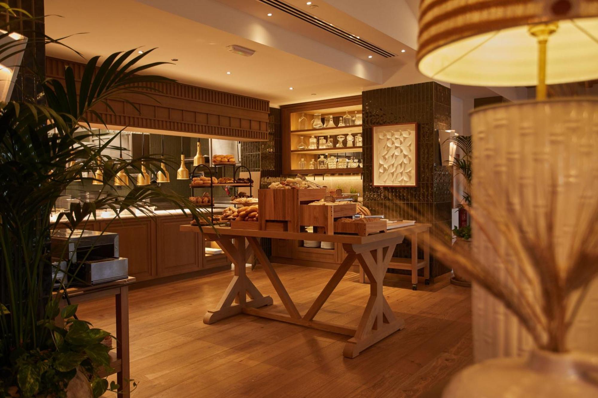 Resort The St. Regis Mardavall Mallorca 5*