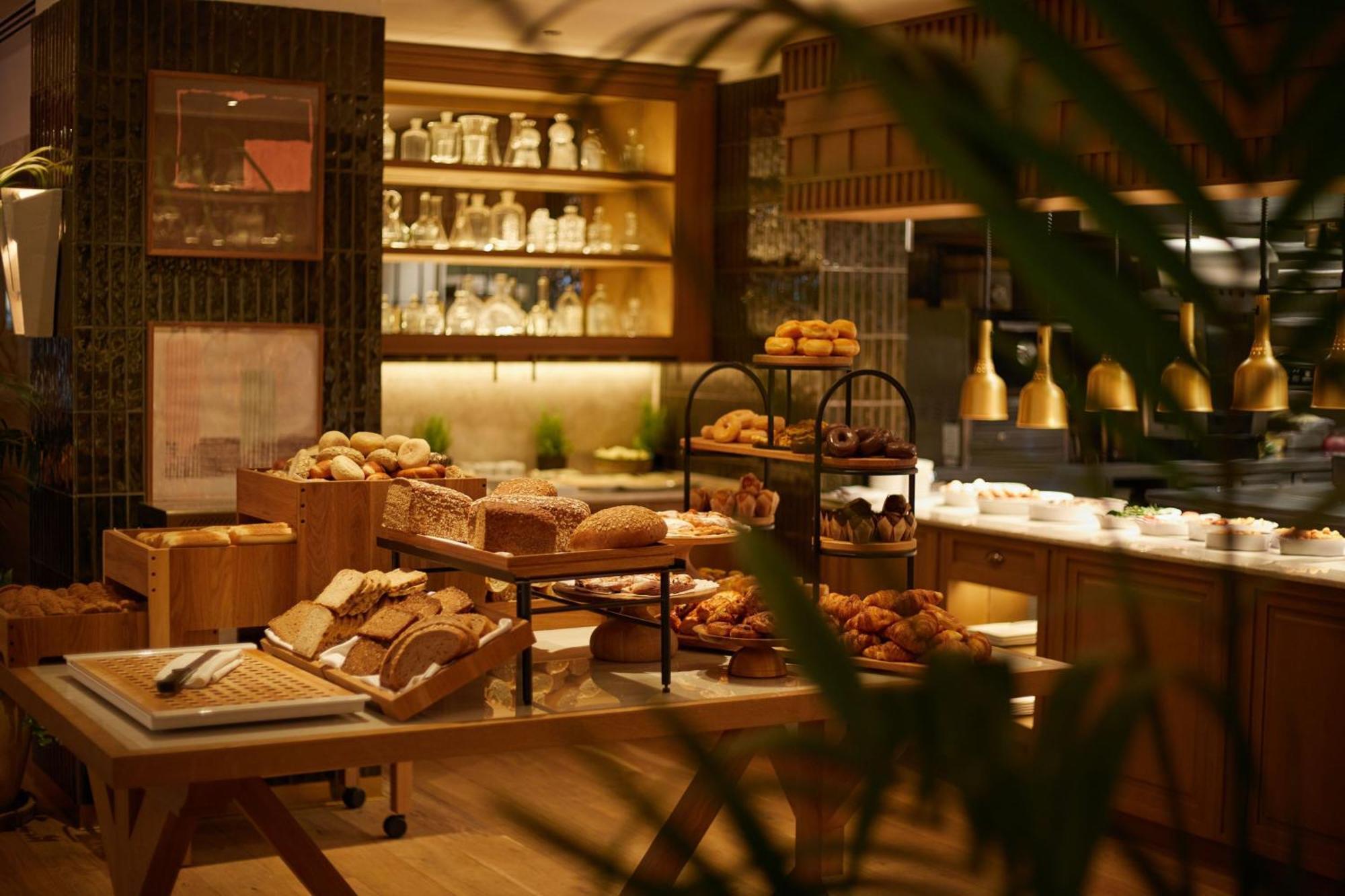 The St. Regis Mardavall Mallorca Resort Palmanova