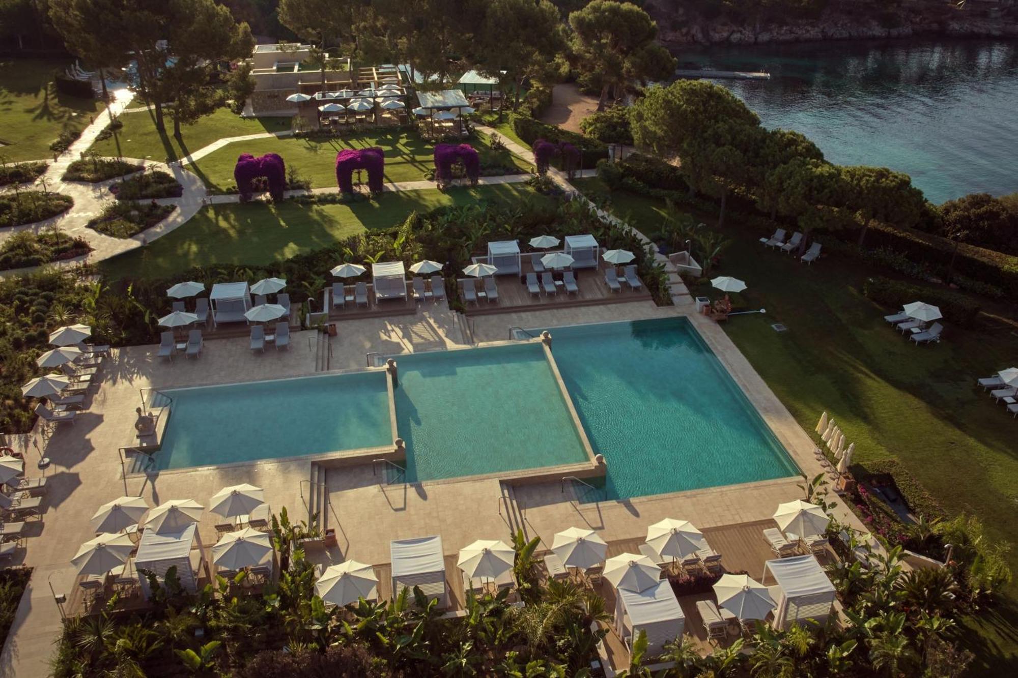 The St. Regis Mardavall Mallorca Resort 5*