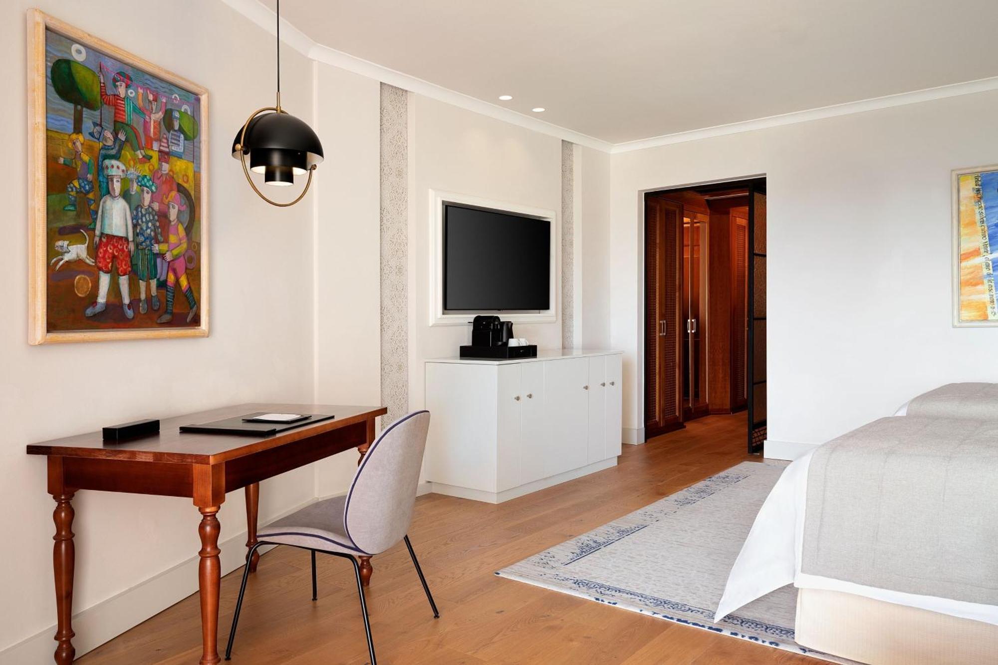 The St. Regis Mardavall Mallorca Palmanova