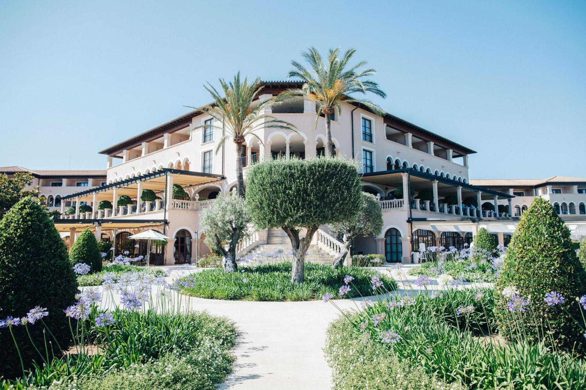 The St. Regis Mardavall Mallorca Resort 5*