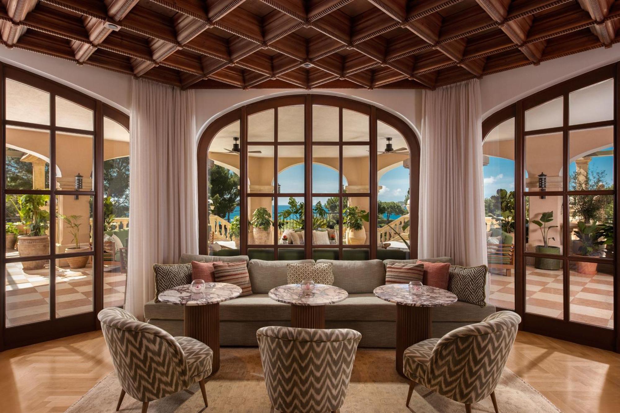 The St. Regis Mardavall Mallorca Resort