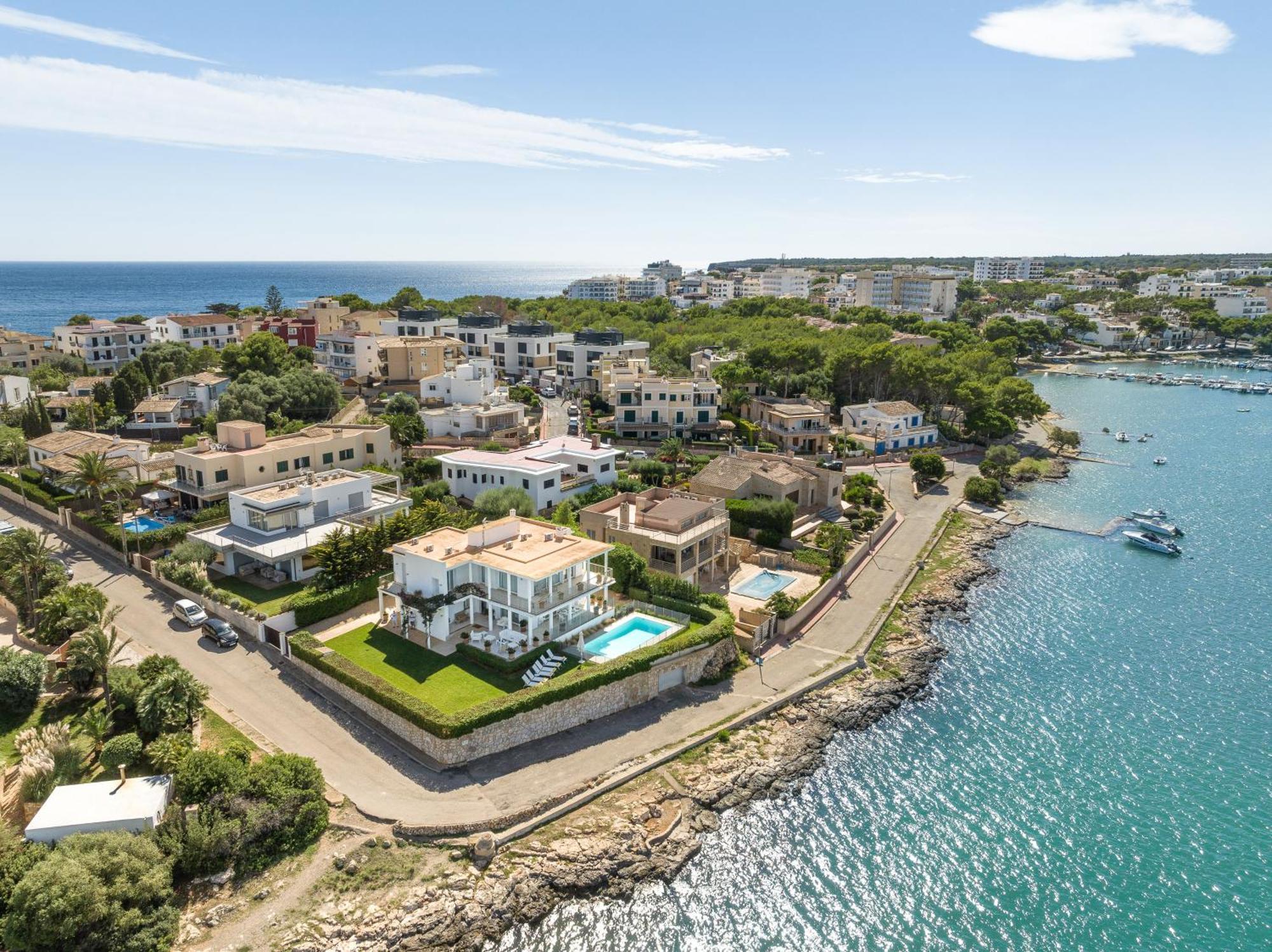 New! Esperanza De Marilla, Front Sea View, Pool, Ac, Bbq Villa *