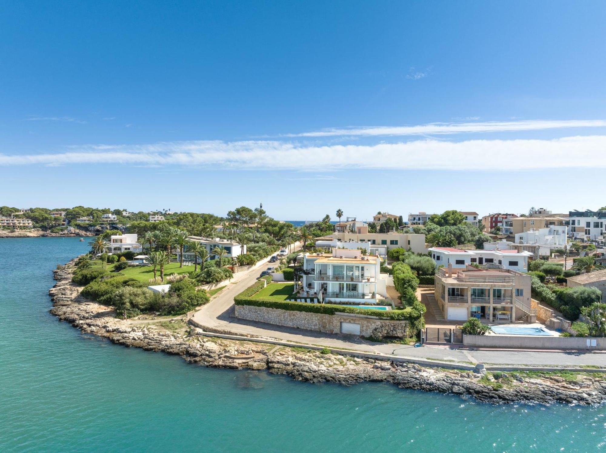 Villa New! Esperanza De Marilla, Front Sea View, Pool, Ac, Bbq *