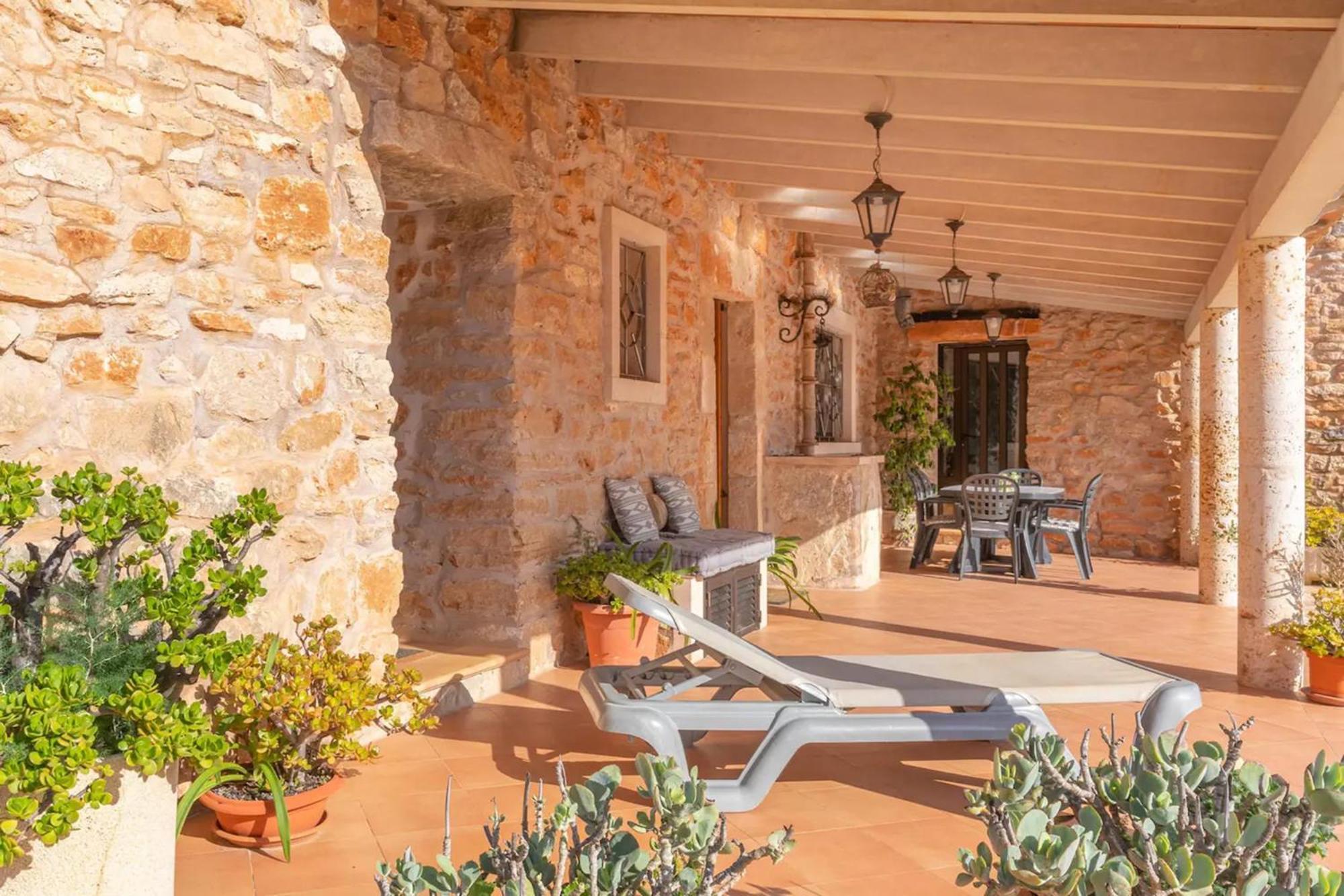 Son Coves By Slow Chalet