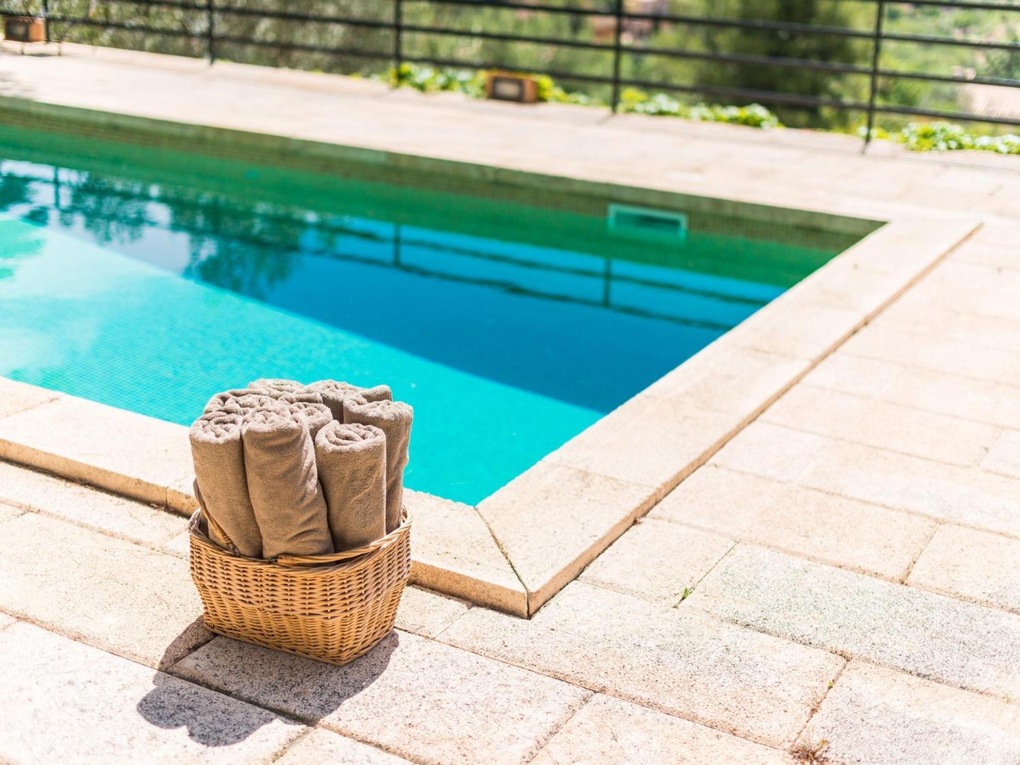 Villa Es Pinar - With Private Pool In