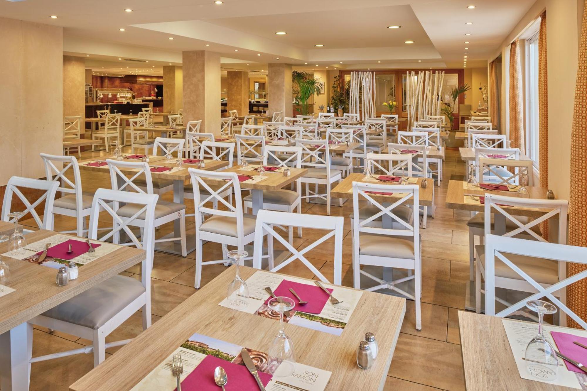 Grupotel Orient Hotel 4*