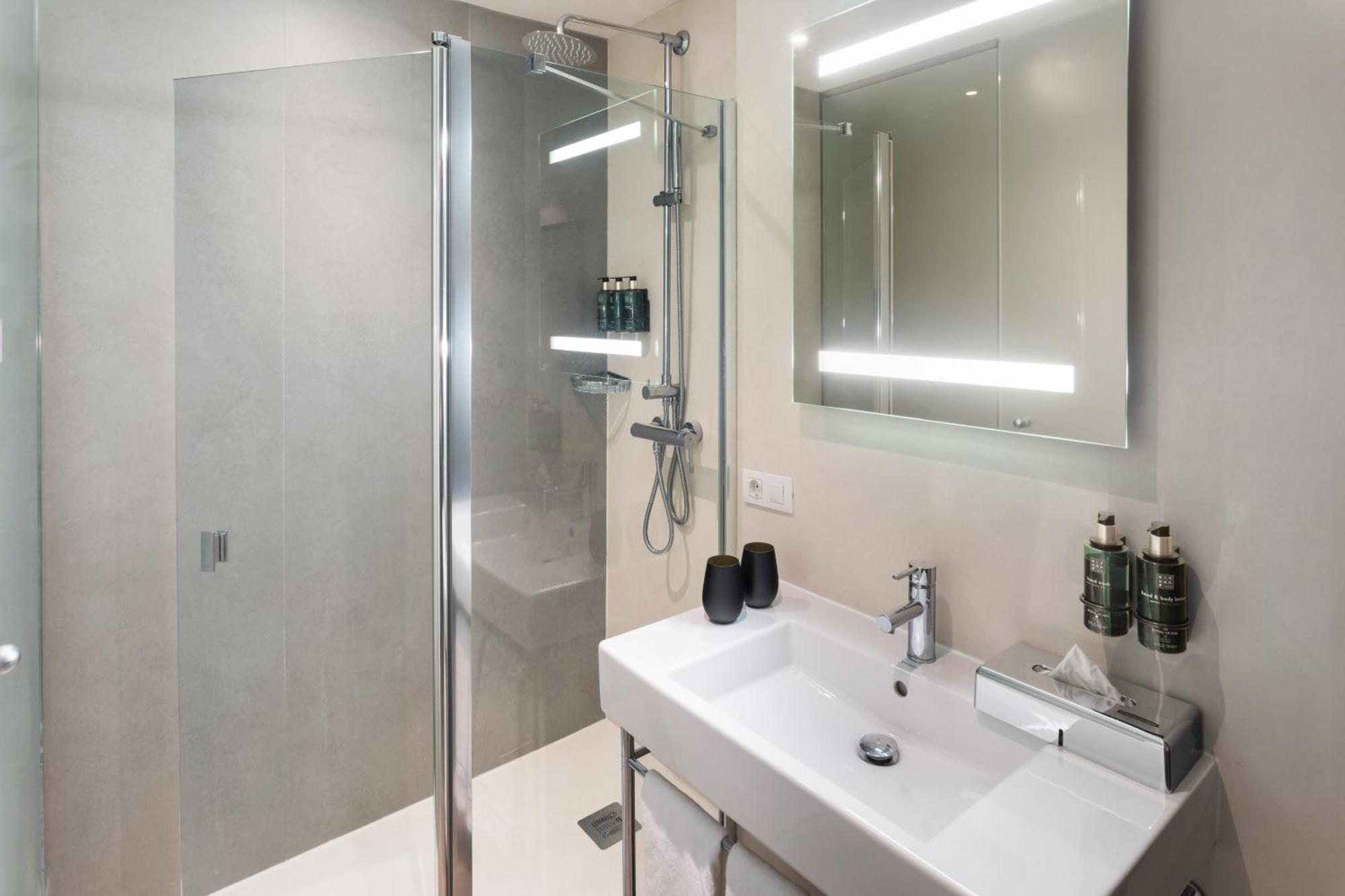 Meliá South Hotel 4*