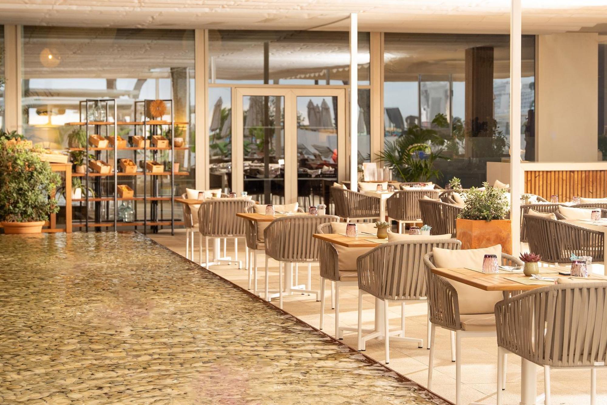Hotel Meliá South 4*