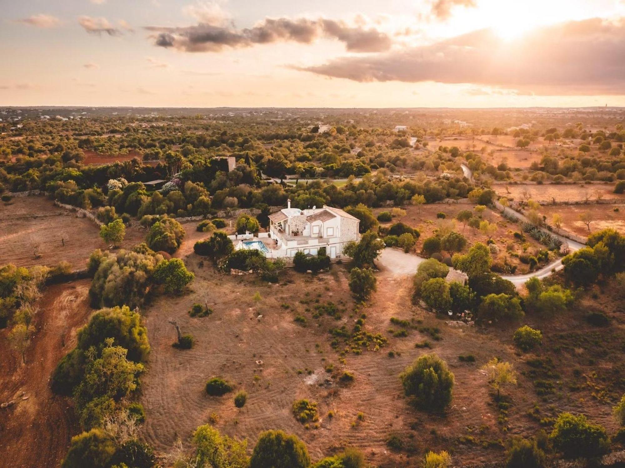Villa Tranquil With Private Pool